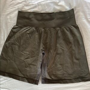 NVGTN Women's Bike Shorts - Olive